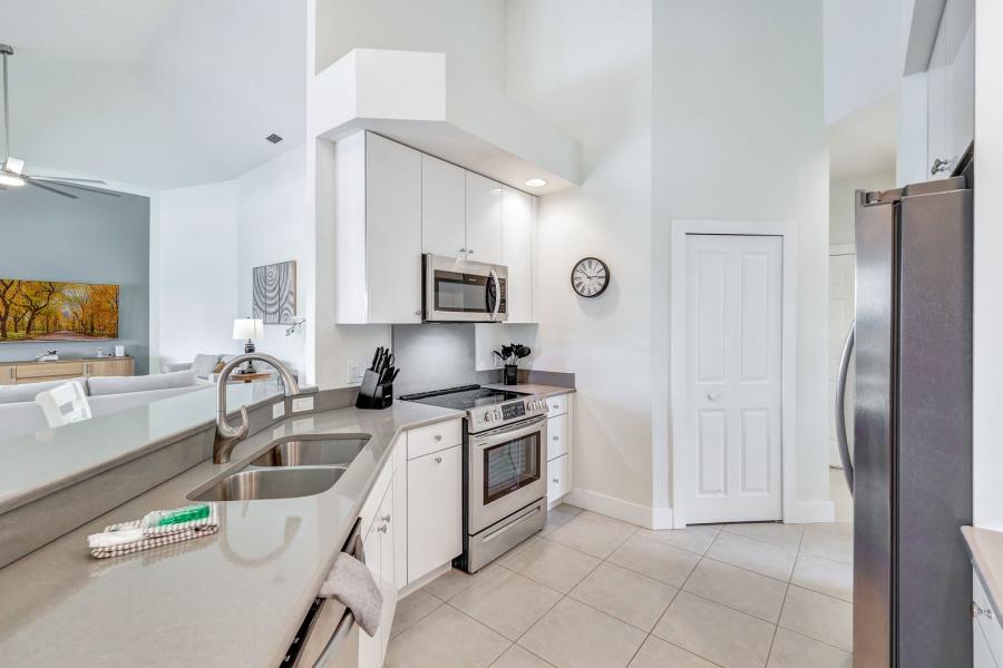 2624 El Dorado Pkwy W, Cape Coral, FL 33914 (14)